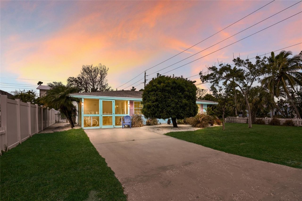 120 Maple Avenue, Anna Maria, FL 34216 Photo
