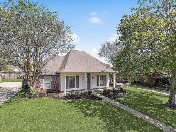 36442 Manchac Trace Ave, Prairieville, LA 70769