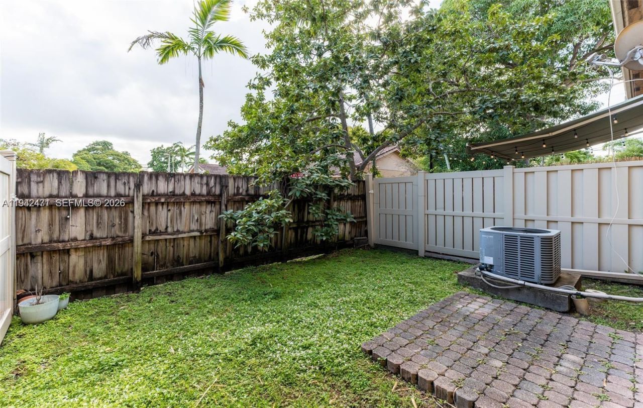 59 SE 3rd Ave, Unit 59, Hallandale Beach, FL 33009 Photo