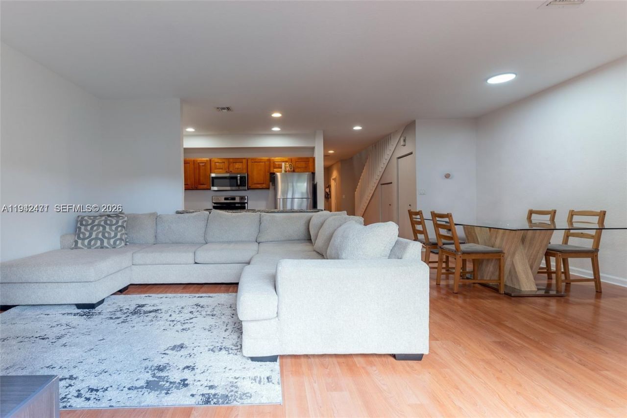 59 SE 3rd Ave, Unit 59, Hallandale Beach, FL 33009 Photo