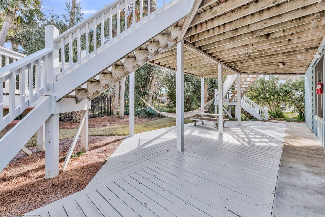 512 Pompano Street Photo 29