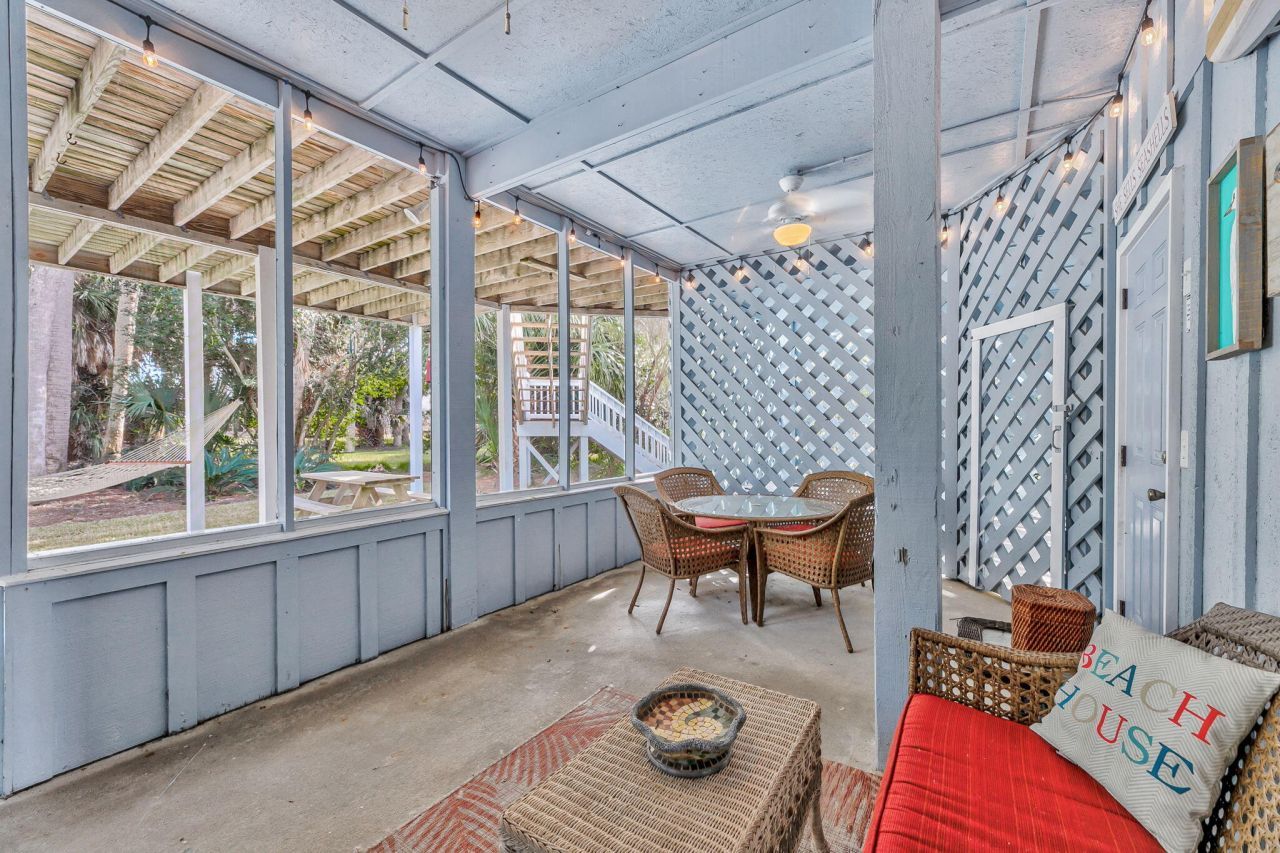 512 Pompano Street Photo 34