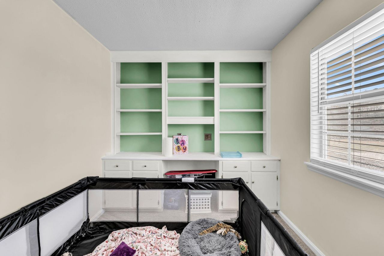 844 N Aylesbury Road Photo 27