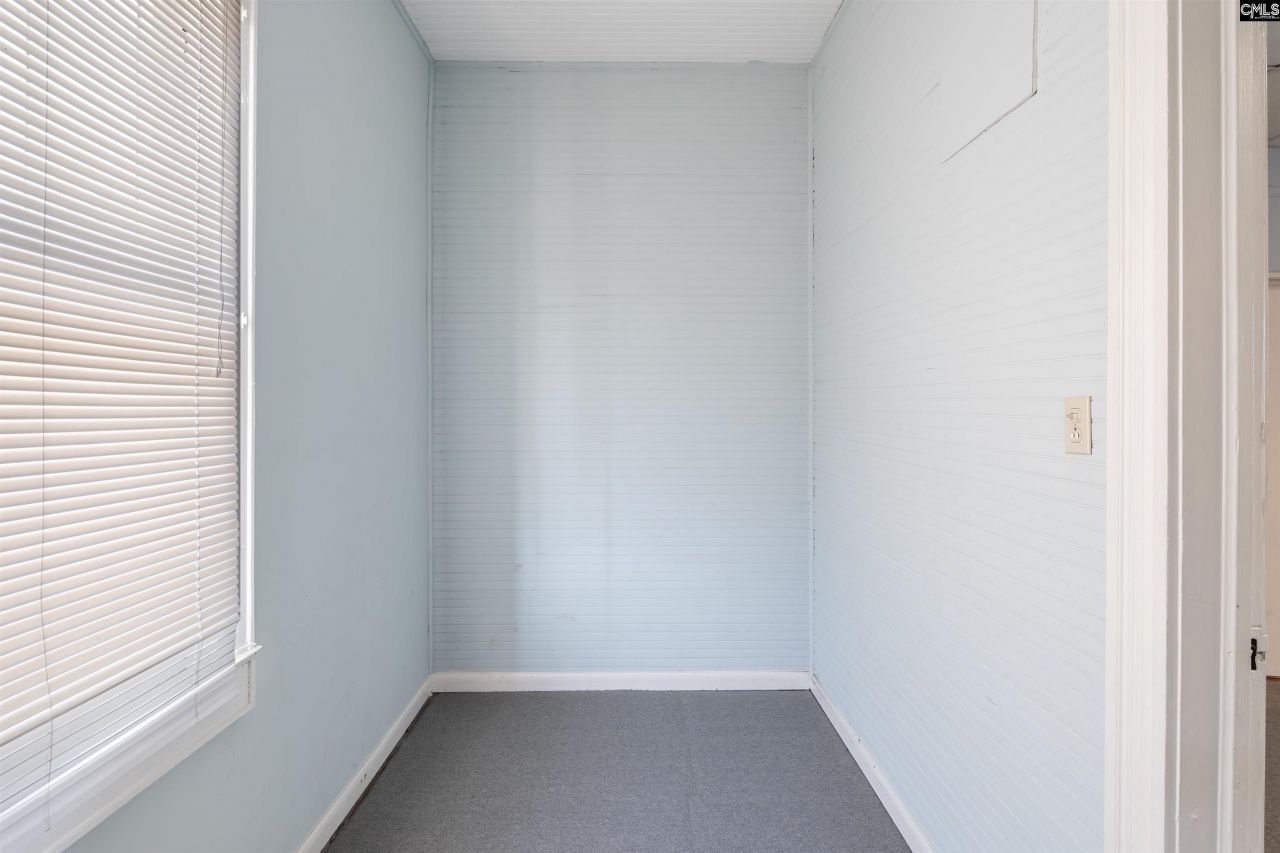 110 N Lake Drive Photo 10