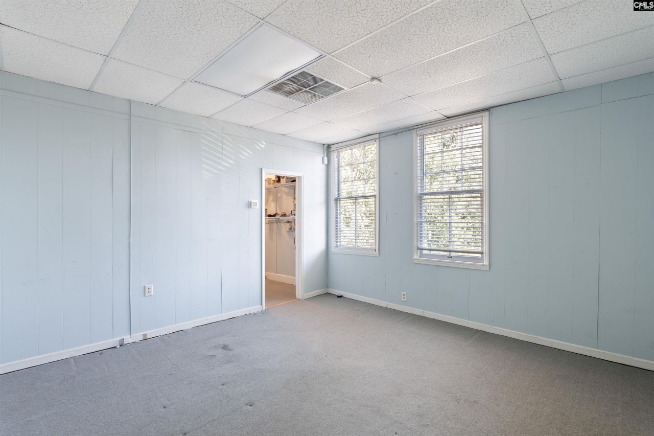 110 N Lake Drive Photo 11