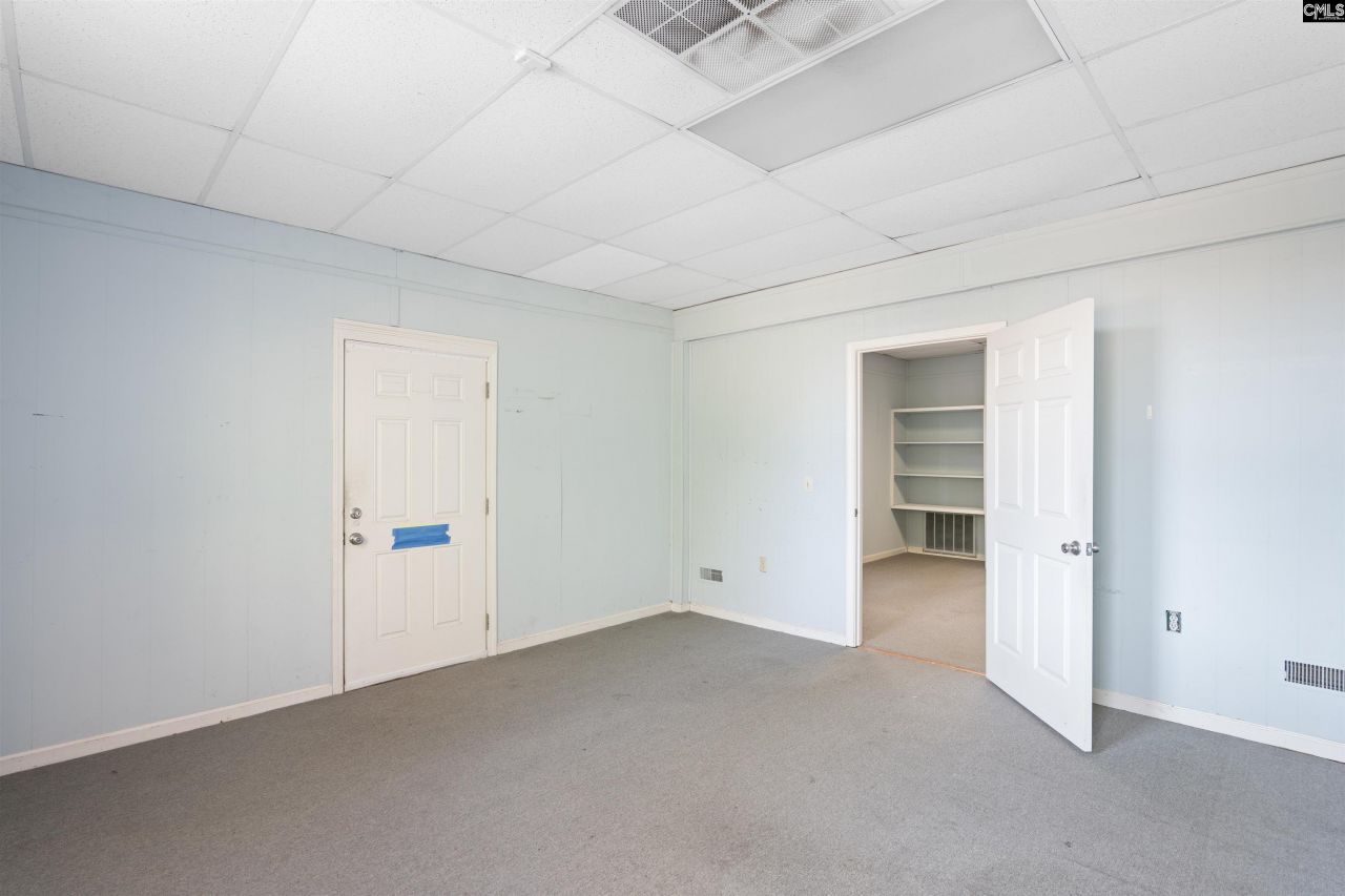 110 N Lake Drive Photo 12