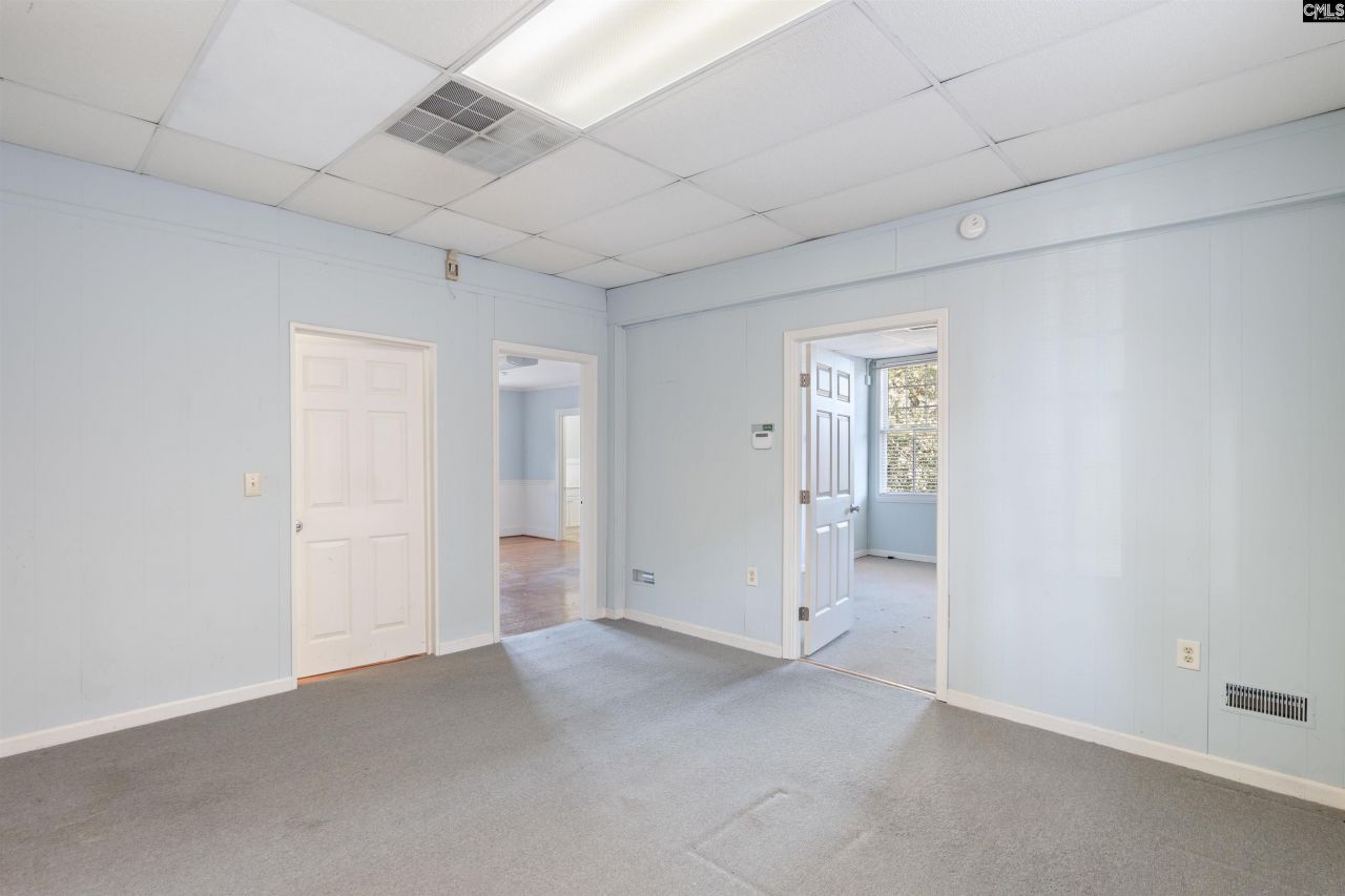 110 N Lake Drive Photo 9