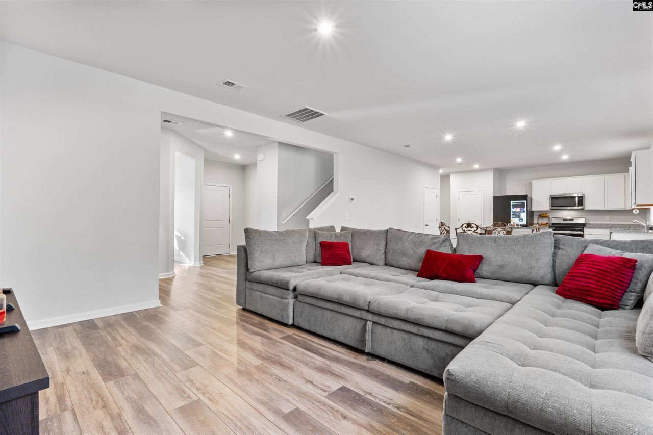 155 Grand Arbor Drive  Photo 6