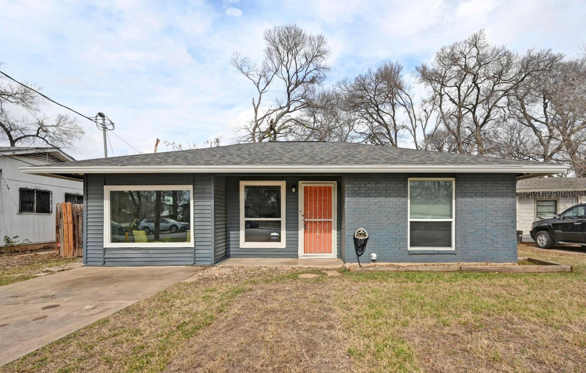 6302 Thurgood Ave, Austin, TX 78721 Main Photo