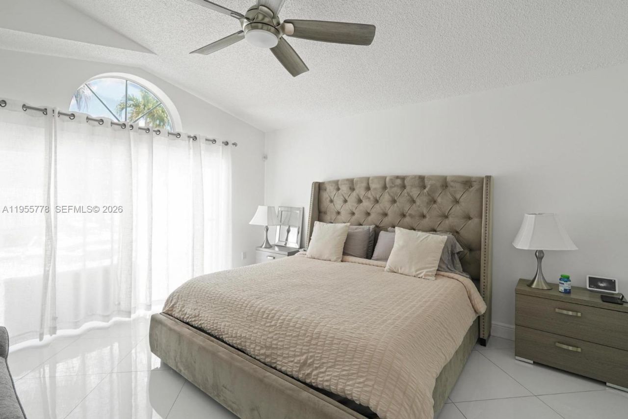 1421 NW 129th Ave, Sunrise, FL 33323 Photo