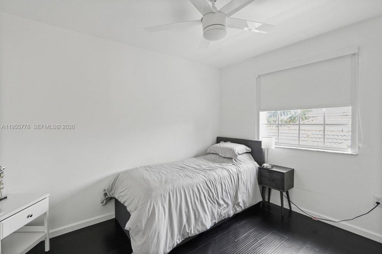 1421 NW 129th Ave, Sunrise, FL 33323 Photo