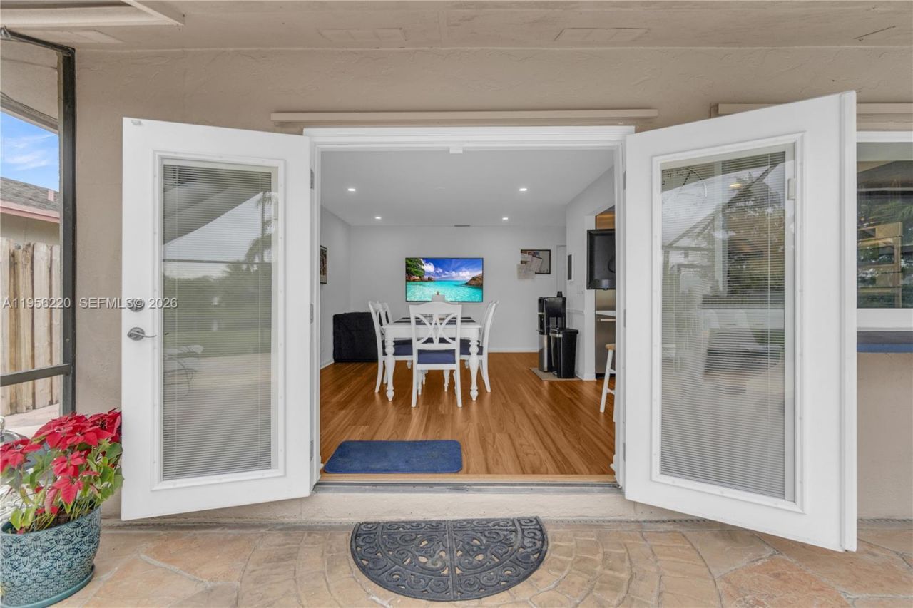 12541 SW 11th Ct, Davie, FL 33325 Photo