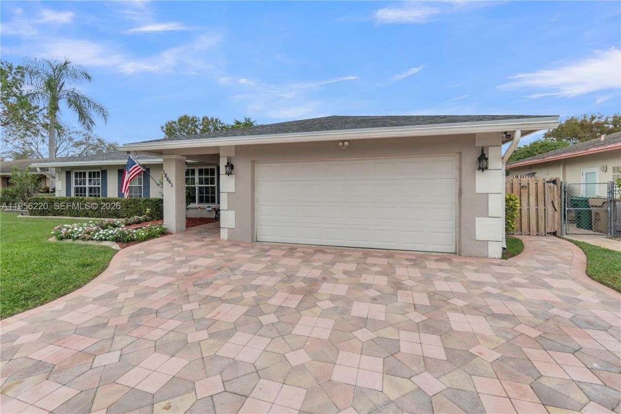 12541 SW 11th Ct, Davie, FL 33325 Photo