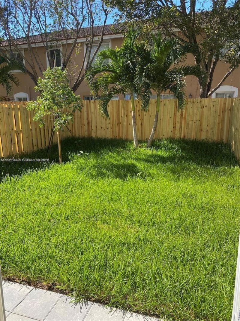 1070 SE 26th Ter , Homestead, FL 33035 Photo