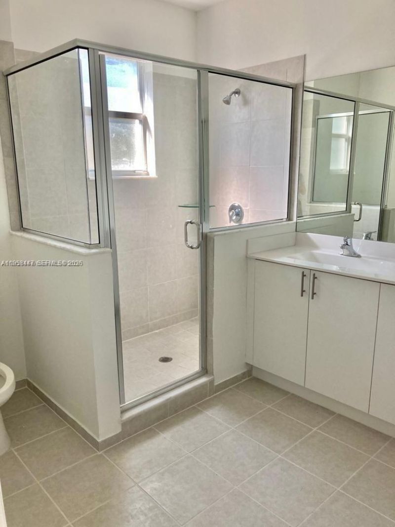 1070 SE 26th Ter , Homestead, FL 33035 Photo