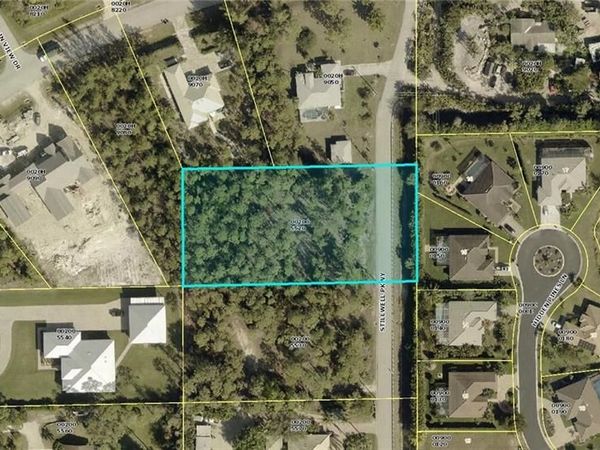 25000 Stillwell PKWY, BONITA SPRINGS, FL 34135