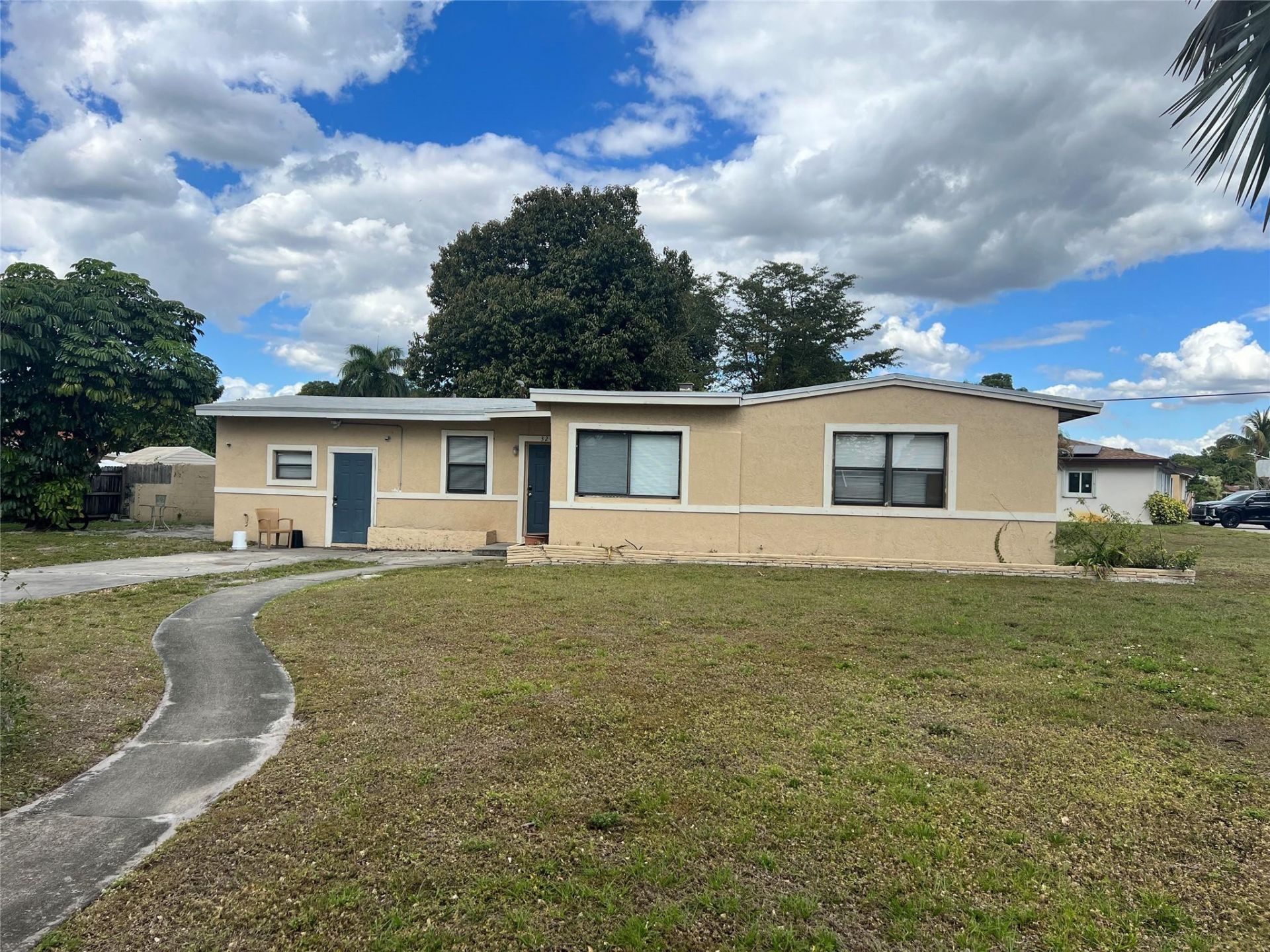 3201 Glendale Blvd, Fort Lauderdale, FL 33312 Main Photo