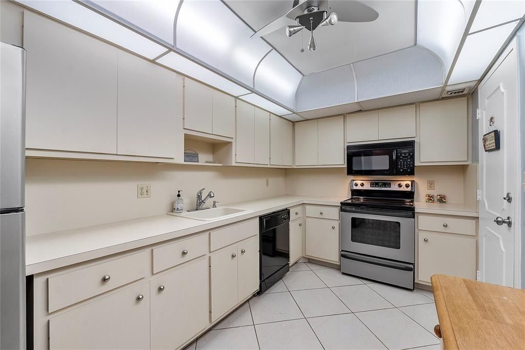 405 N Ocean Boulevard, Unit 1627, Pompano Beach, FL 33062 Photo