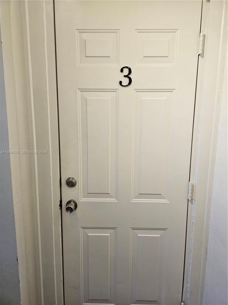 622 15th St, Unit 3, Miami Beach, FL 33139 Photo