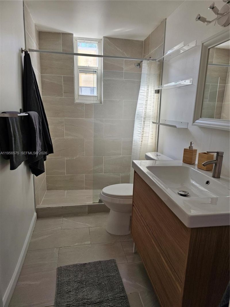 622 15th St, Unit 3, Miami Beach, FL 33139 Photo