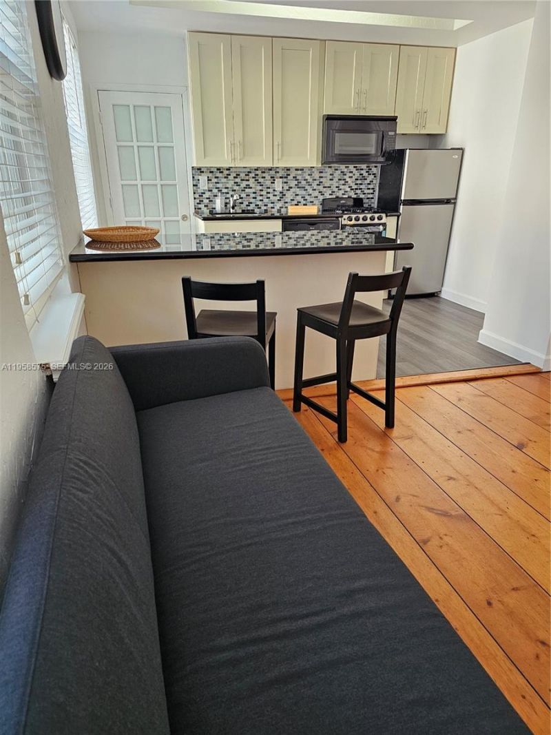 622 15th St, Unit 3, Miami Beach, FL 33139 Photo