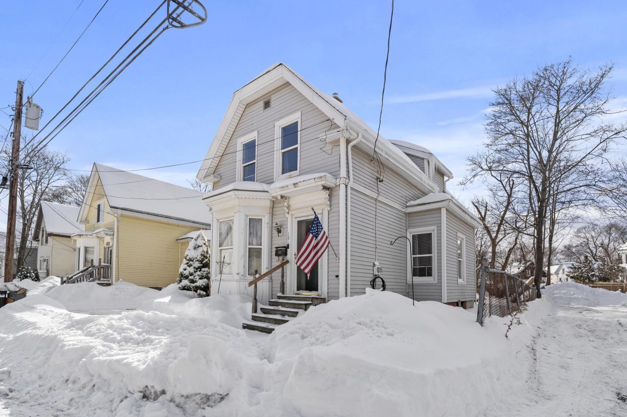 121 Union Street, Brewer, ME 04412 Main Photo