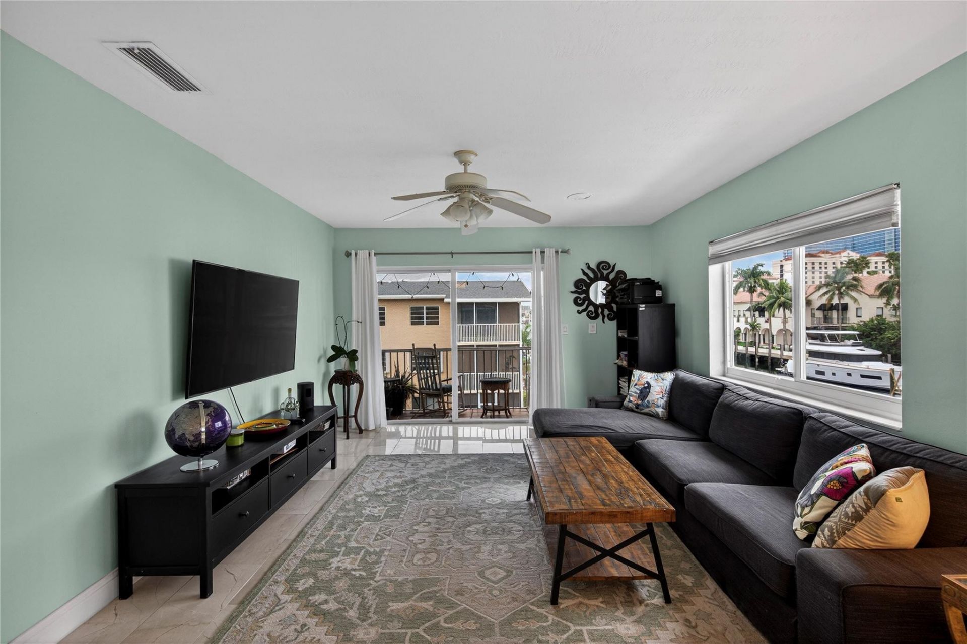 1510 SE 15th Street, Unit 310, Fort Lauderdale, FL 33316 Photo