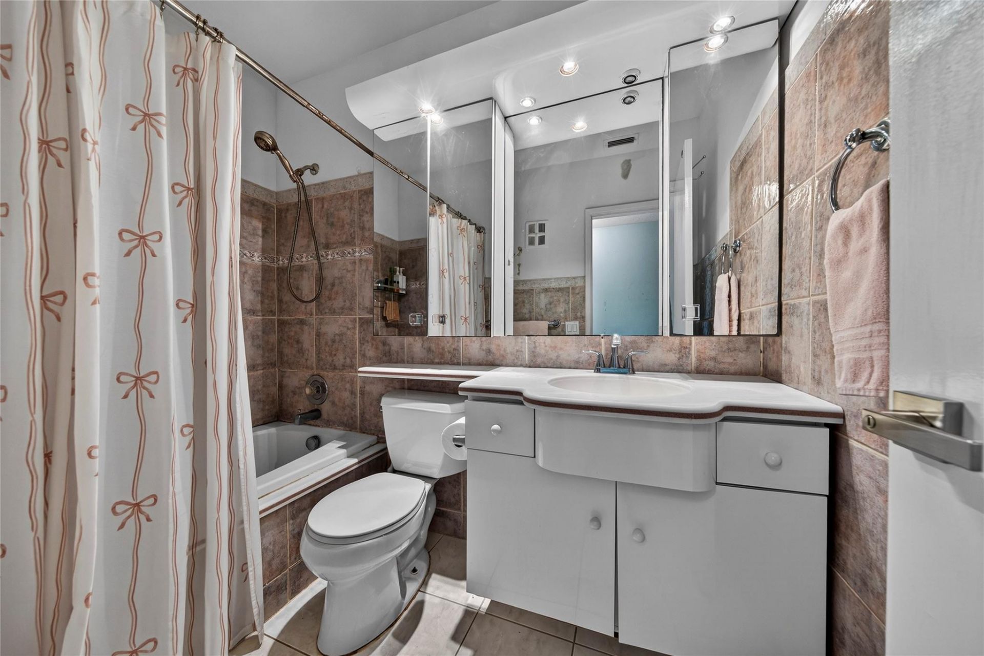 1510 SE 15th Street, Unit 310, Fort Lauderdale, FL 33316 Photo