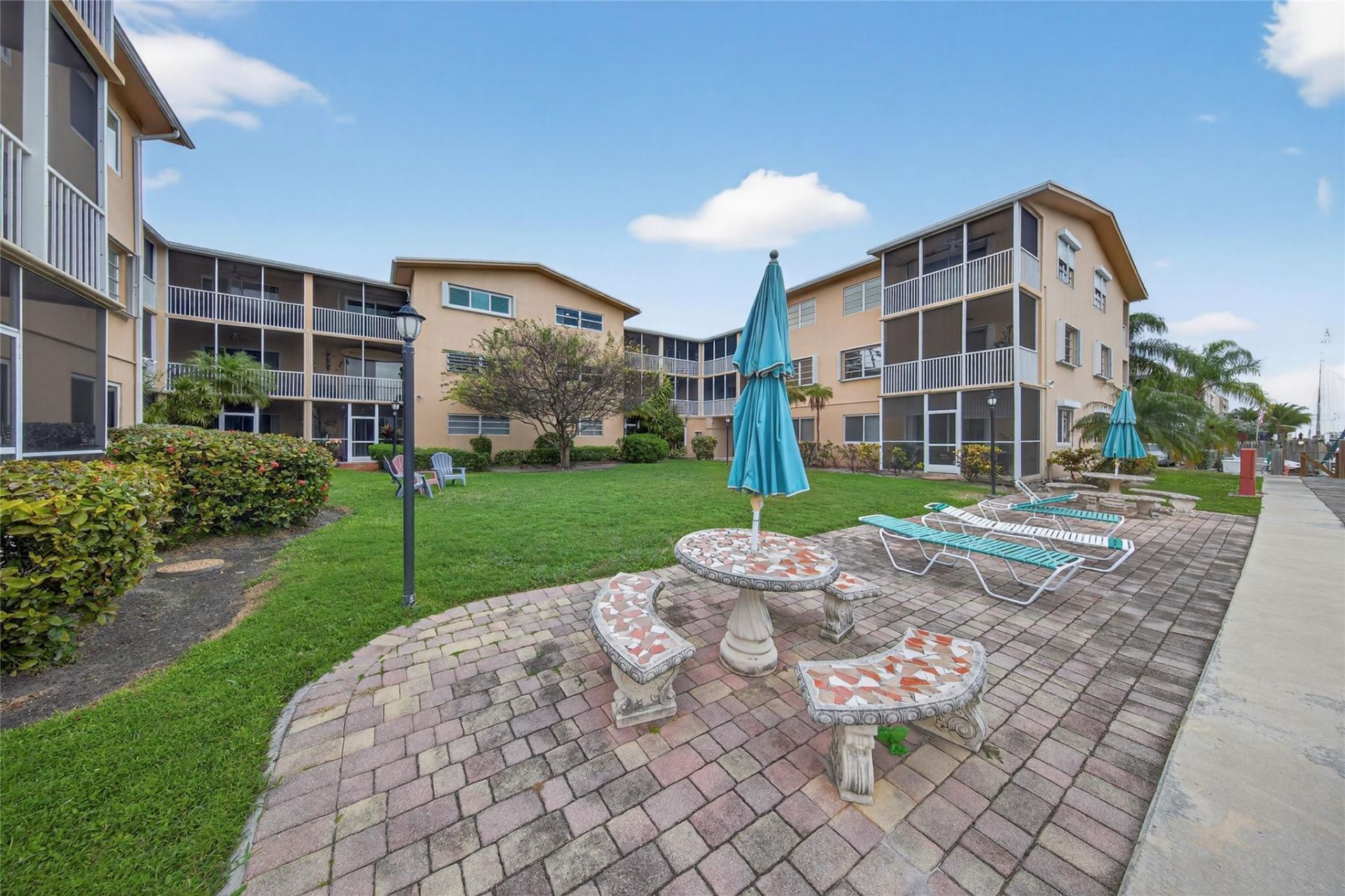 1510 SE 15th Street, Unit 310, Fort Lauderdale, FL 33316 Photo