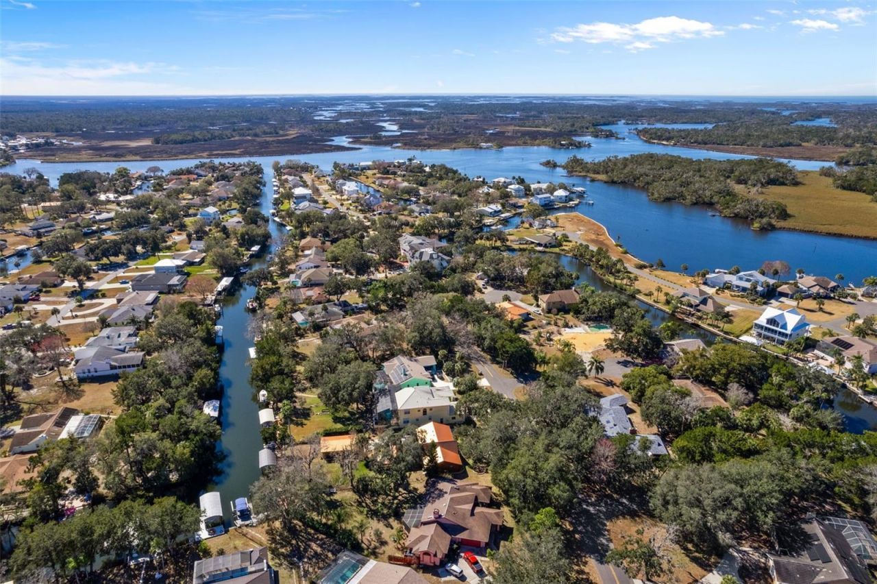 11870 W Riverhaven Drive, Homosassa, FL 34448 Photo