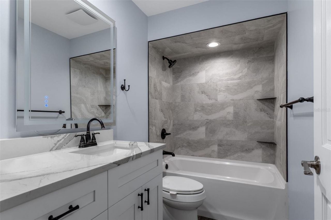 11870 W Riverhaven Drive, Homosassa, FL 34448 Photo