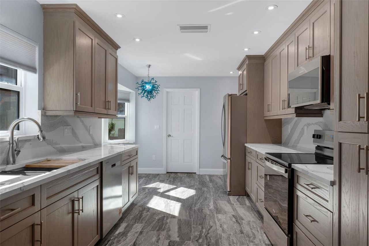 11870 W Riverhaven Drive, Homosassa, FL 34448 Photo