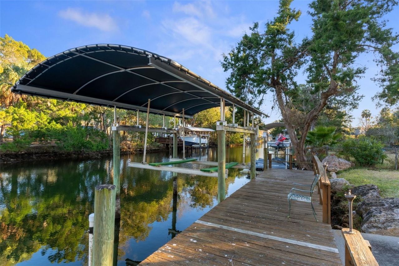 11870 W Riverhaven Drive, Homosassa, FL 34448 Photo