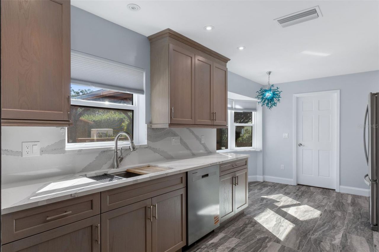 11870 W Riverhaven Drive, Homosassa, FL 34448 Photo