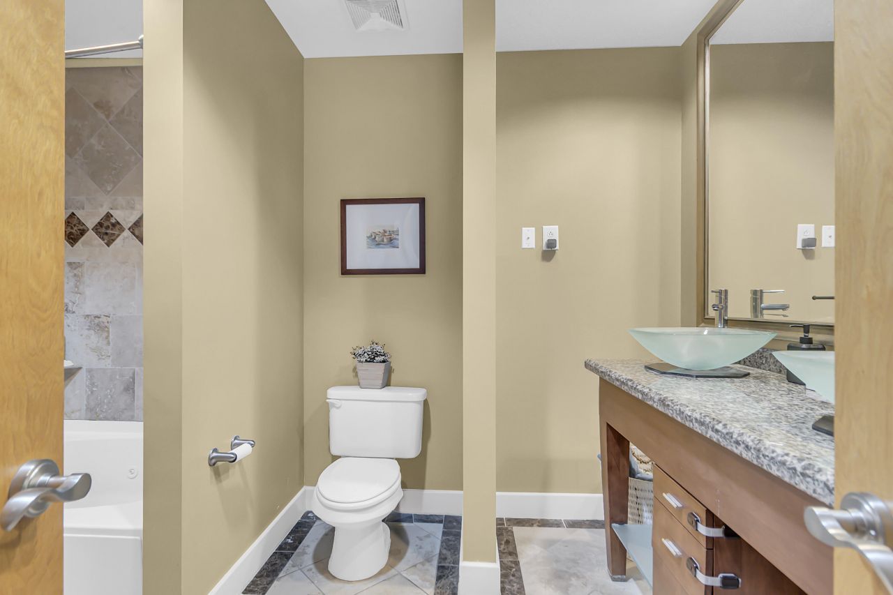 150 Bee Street Photo 14