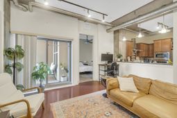 150 Bee Street photo 4