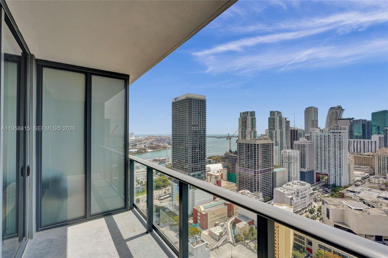 159 NE 6th St, Unit 3405, Miami, FL 33132 Photo