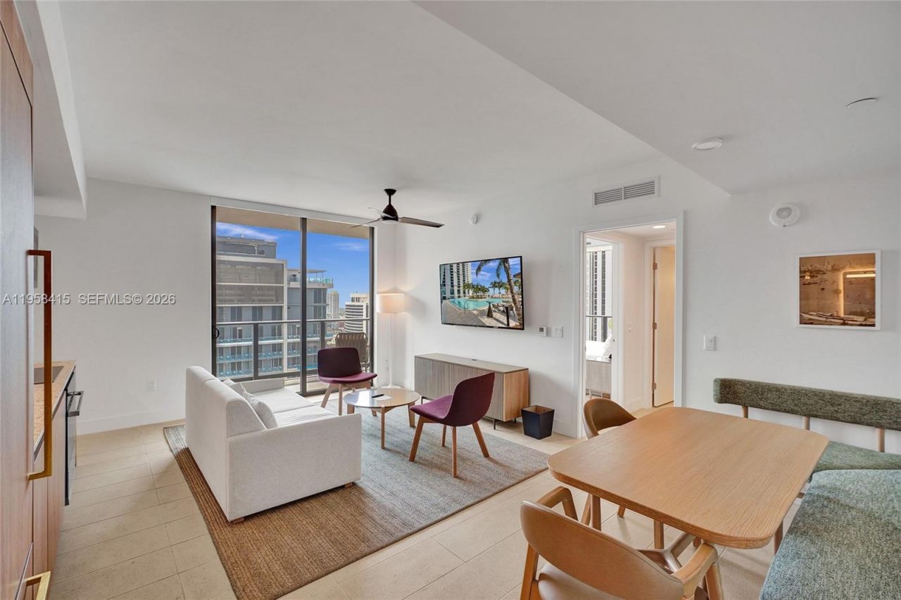 159 NE 6th St, Unit 3405, Miami, FL 33132 Photo