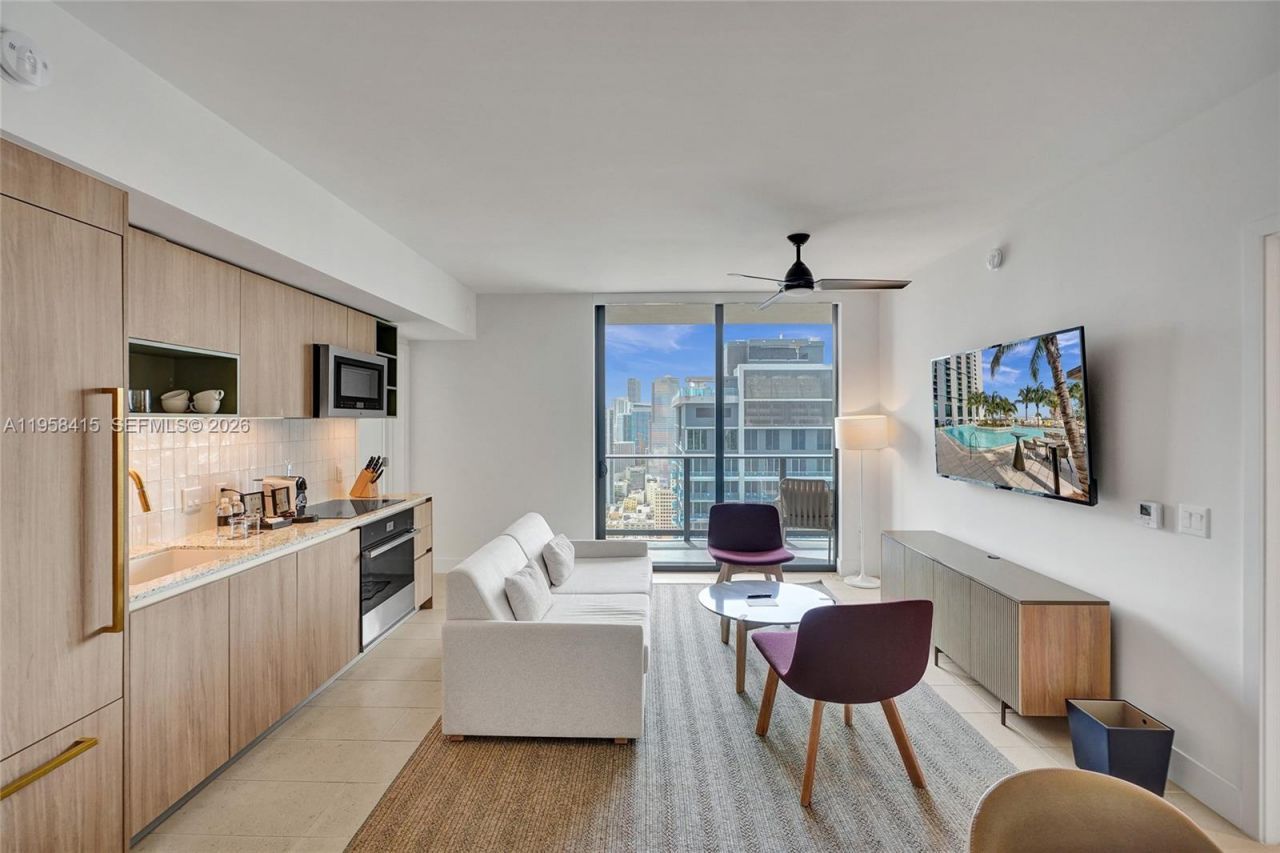 159 NE 6th St, Unit 3405, Miami, FL 33132 Photo