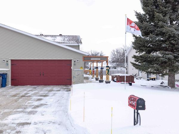 1224 7th Street N, Moorhead, MN 56560