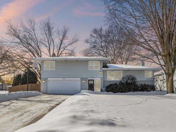 5201 Tifton Drive, Edina, MN 55439