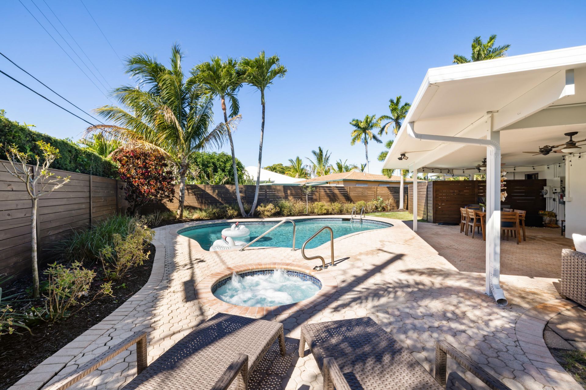 310 Orange Way, West Palm Beach, FL 33405 Photo