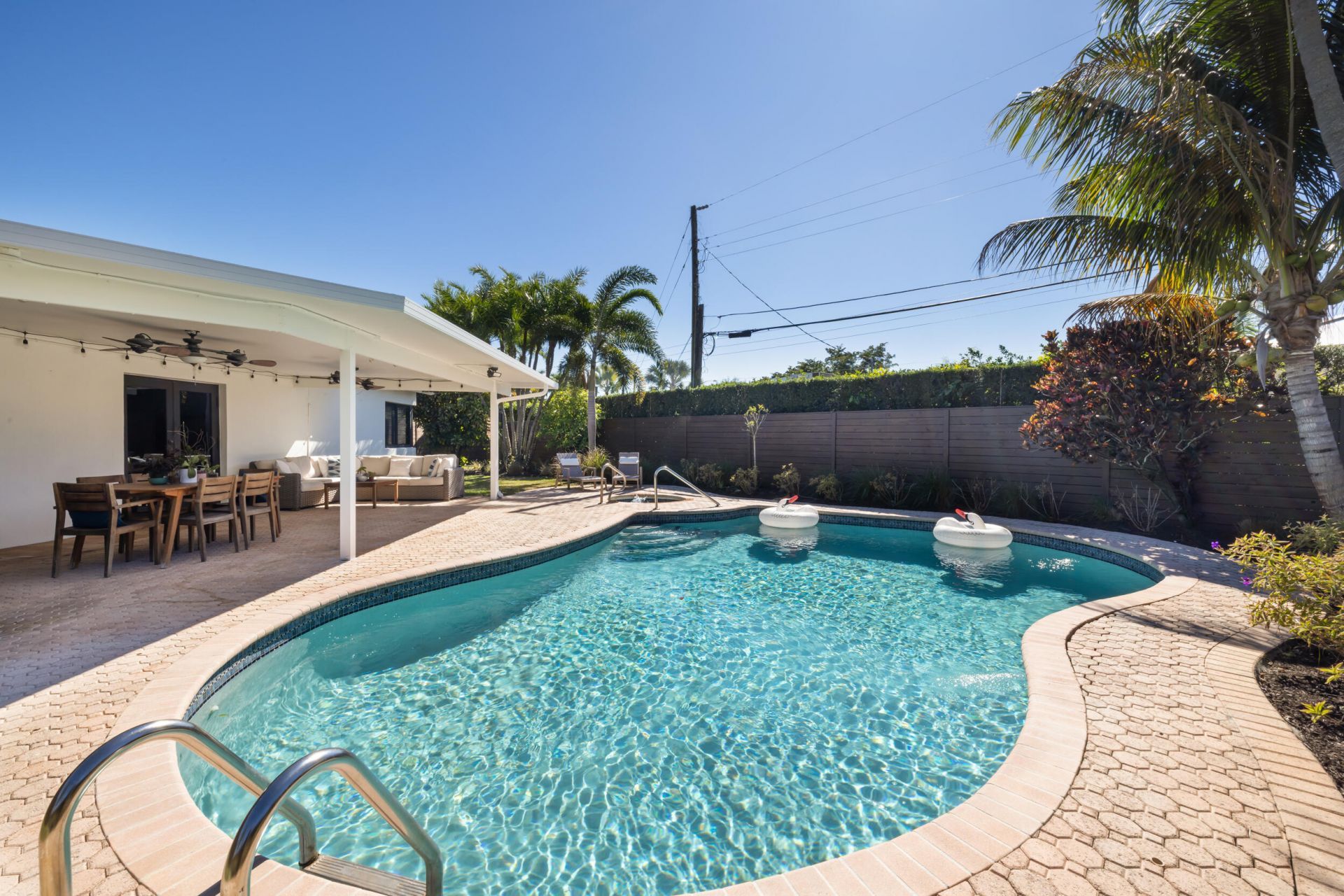 310 Orange Way, West Palm Beach, FL 33405 Photo