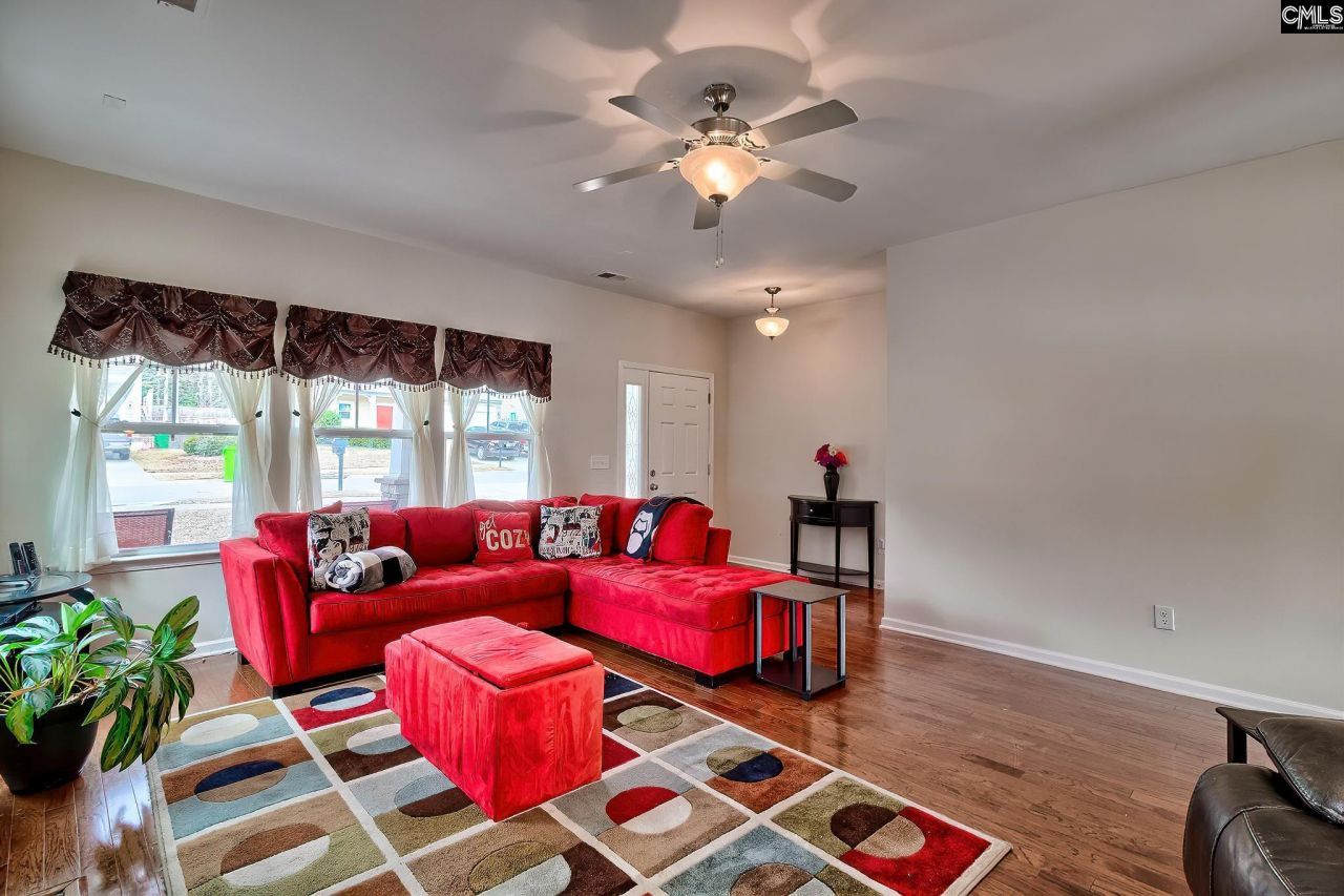 523 Flat Creek Drive  Photo 11