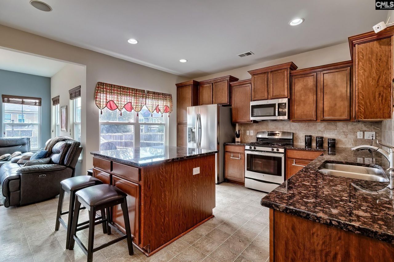 523 Flat Creek Drive  Photo 12