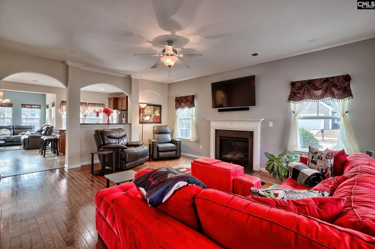 523 Flat Creek Drive  Photo 9