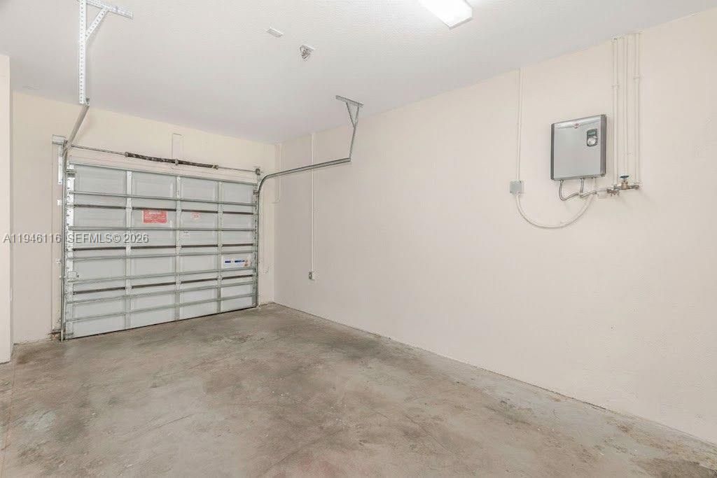 3326 W 112th St, Hialeah, FL 33018 Photo