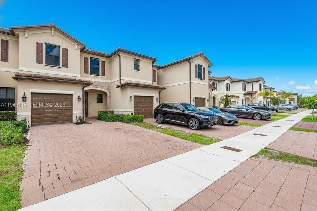 3326 W 112th St, Hialeah, FL 33018 Photo