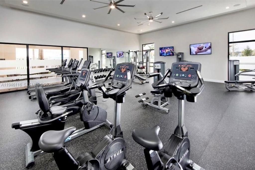 3326 W 112th St, Hialeah, FL 33018 Photo