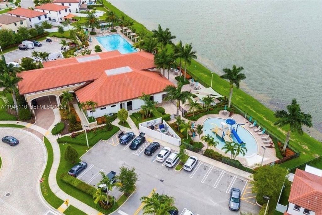 3326 W 112th St, Hialeah, FL 33018 Photo